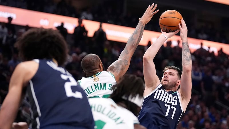Mavericks Dominate Celtics in Game 4 Victory